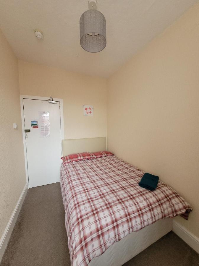 The Clevedon Bed and Breakfast Blackpool Buitenkant foto